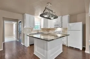 $2,100 | 10826 Joann Street, Willis, TX 77318