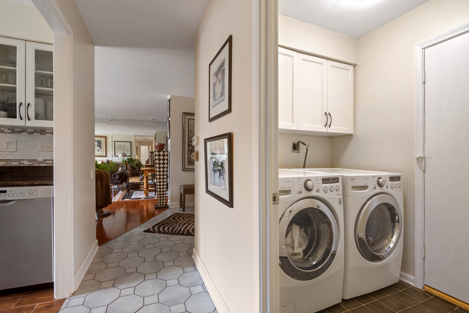 1800 Mission Hills Road, Unit 212 Northbrook, IL 60062 - Photo 10 of 19 a view of entryway with washer and dryer