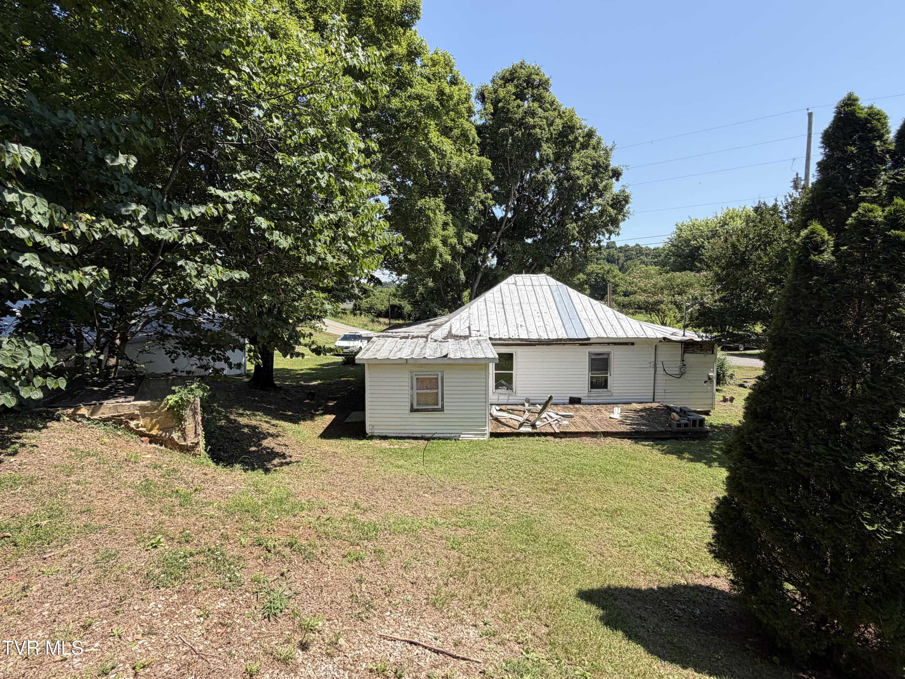 110 Fishpond Road Chuckey, TN 37641 - Photo 9 of 12 IMG_7073