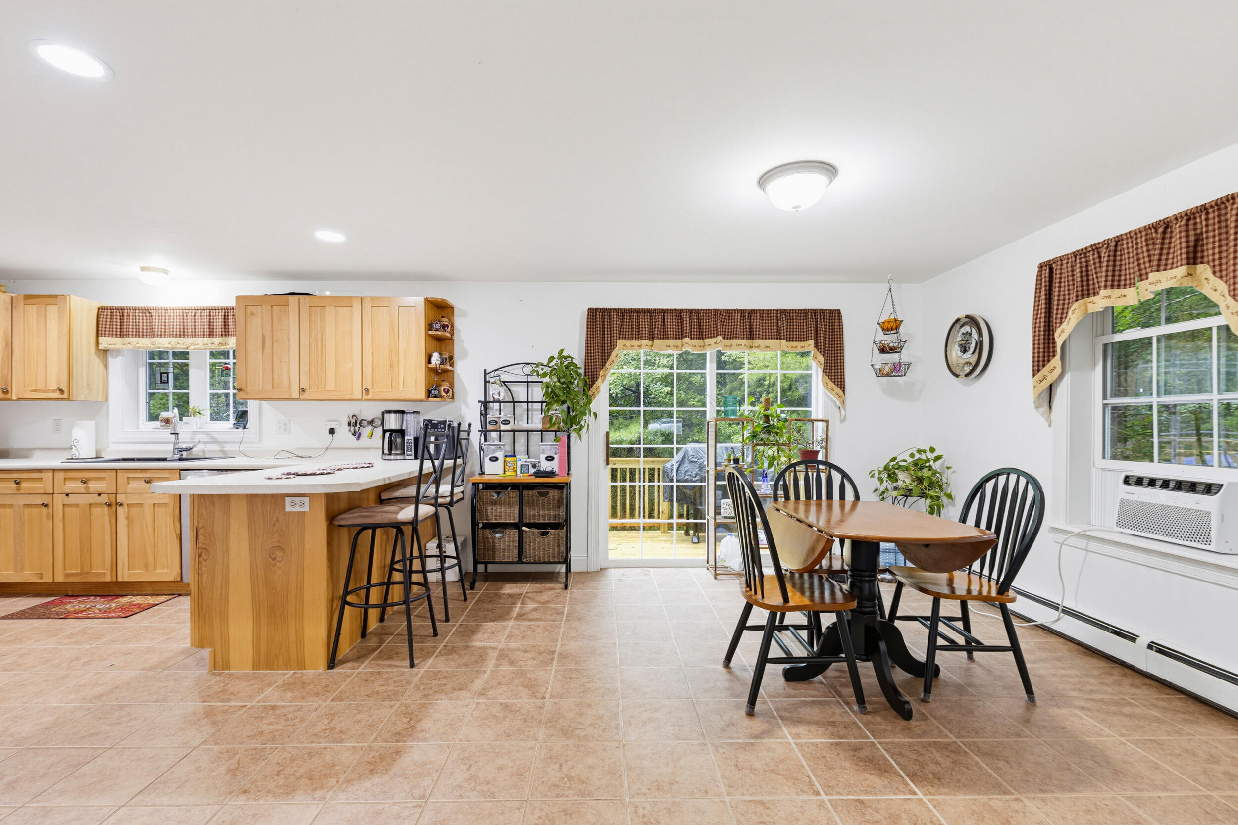 7 Chase Street Standish, ME 04084 - Photo 23 of 42 7 chase st, standish, me 04084, usa-11