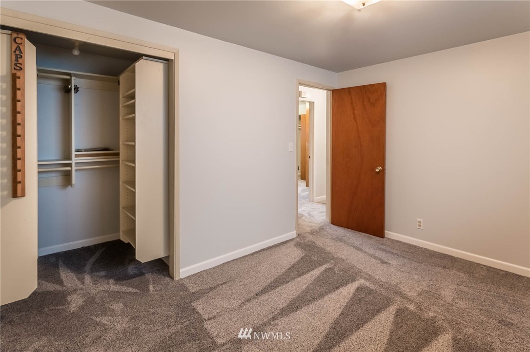 3609 Northeast 10th Street Renton, WA 98056 - Photo 15 of 22 Gallery Image 15