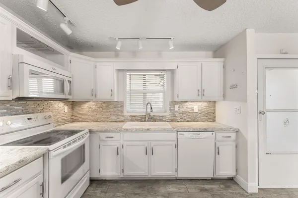 $164,900 | 6531 Southeast Federal Highway, Unit S201, Stuart, FL 34997