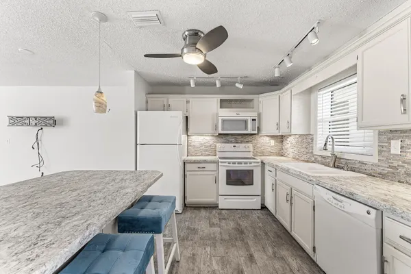 $164,900 | 6531 Southeast Federal Highway, Unit S201, Stuart, FL 34997