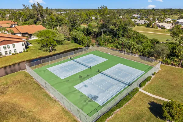 $164,900 | 6531 Southeast Federal Highway, Unit S201, Stuart, FL 34997