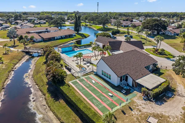 $164,900 | 6531 Southeast Federal Highway, Unit S201, Stuart, FL 34997