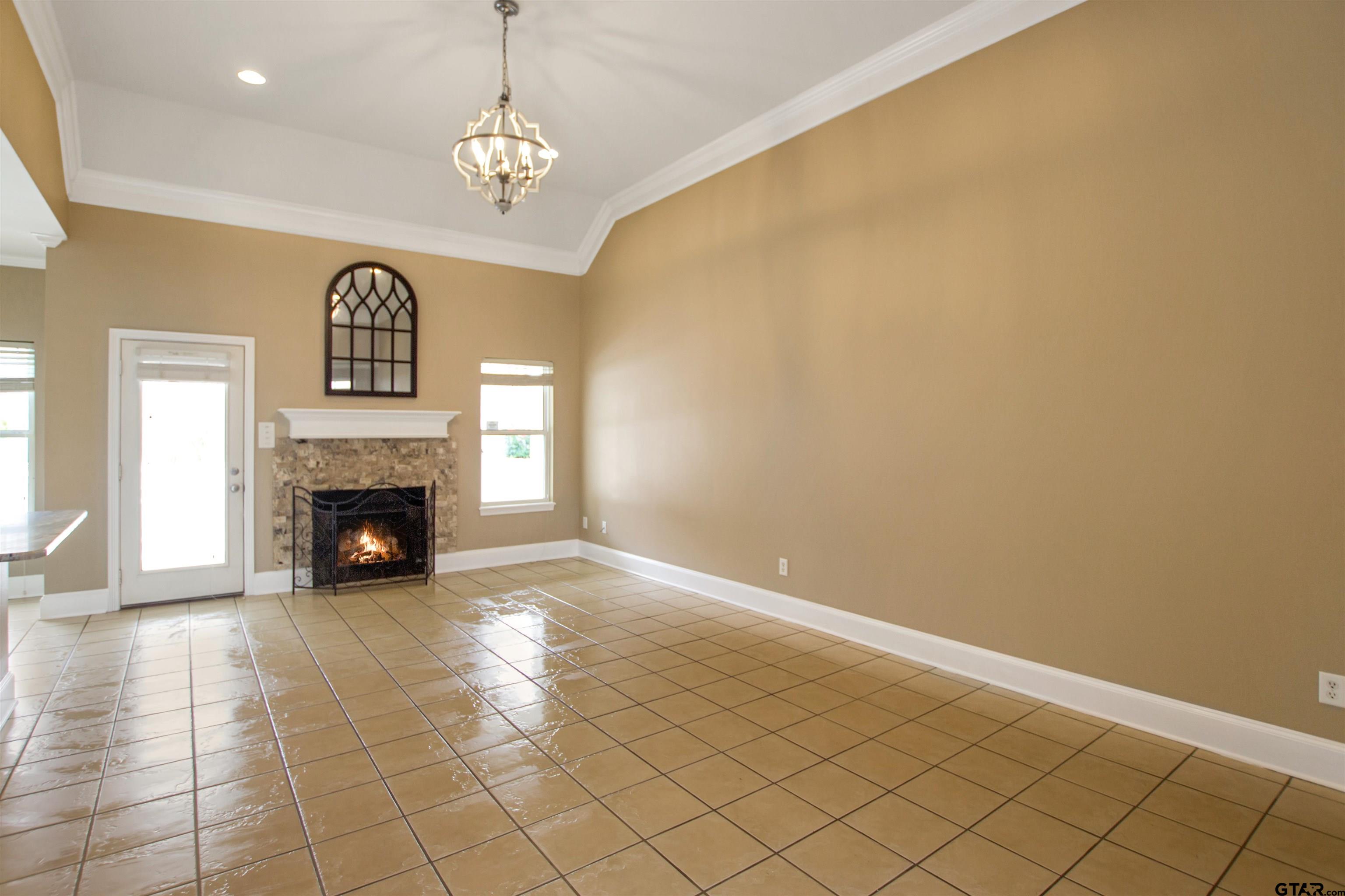 812 Rugby Lane Whitehouse, TX 75791 - Photo 2 of 40