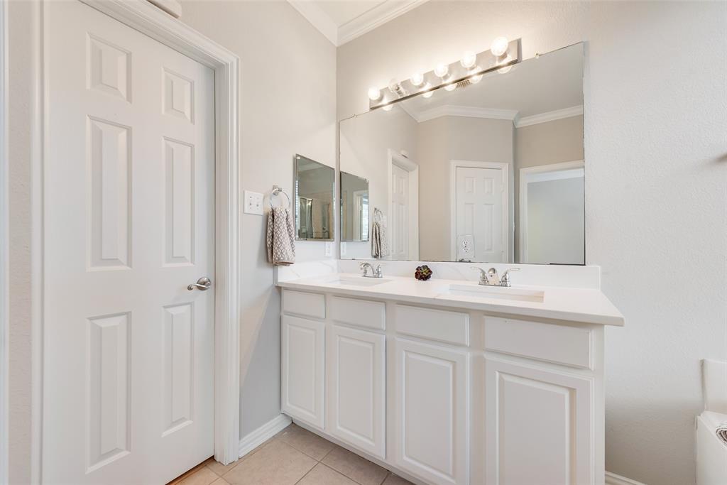 2804 Hollow Ridge Drive Denton, TX 76210 - Photo 14 of 21