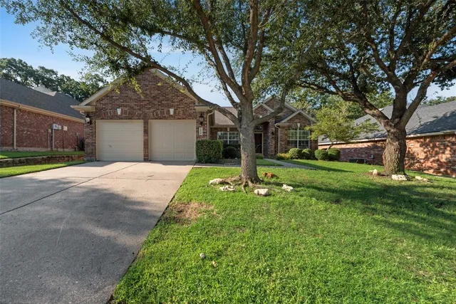 $375,000 | 2804 Hollow Ridge Drive, Denton, TX 76210