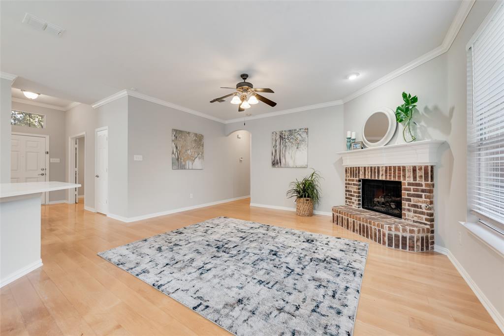 2804 Hollow Ridge Drive Denton, TX 76210 - Photo 5 of 21