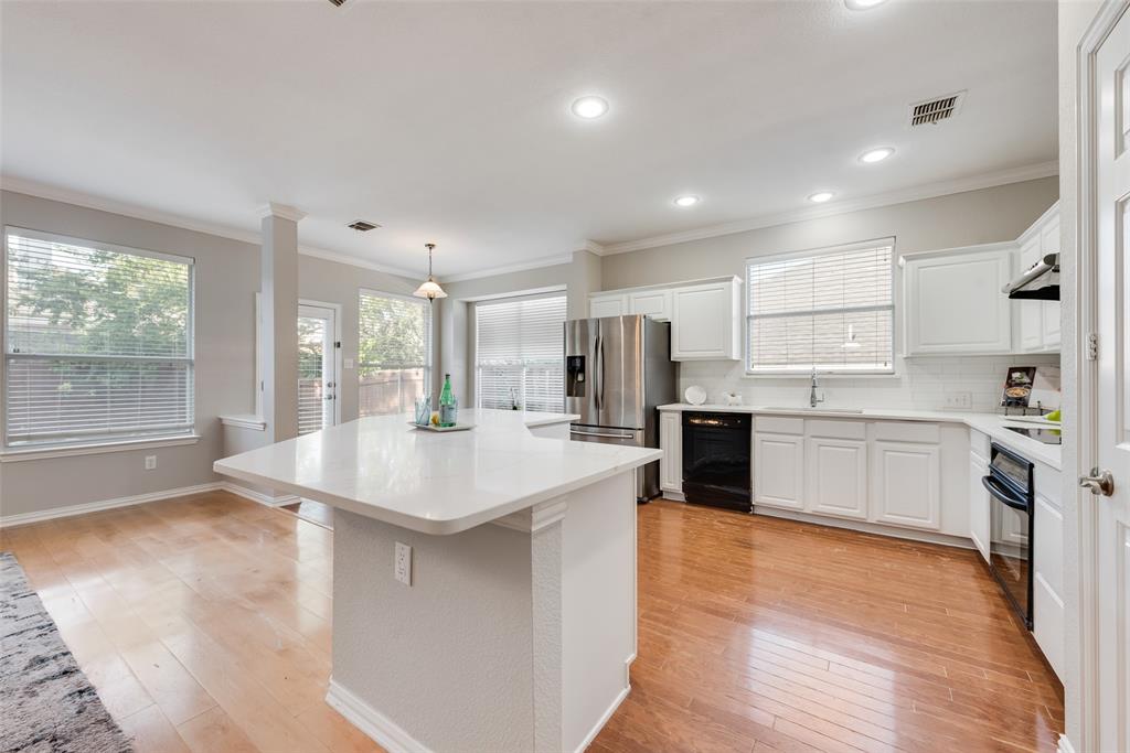 2804 Hollow Ridge Drive Denton, TX 76210 - Photo 8 of 21