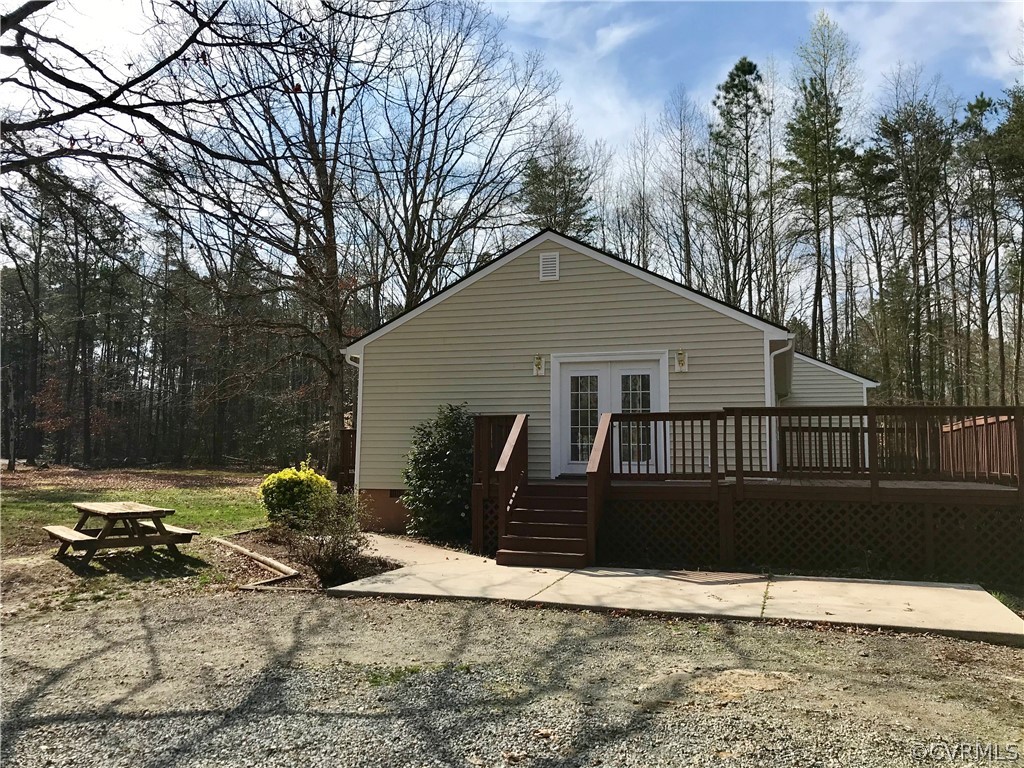 19455 Courtney Road Hanover, VA 23069 - Photo 3 of 24 Gallery Image 3