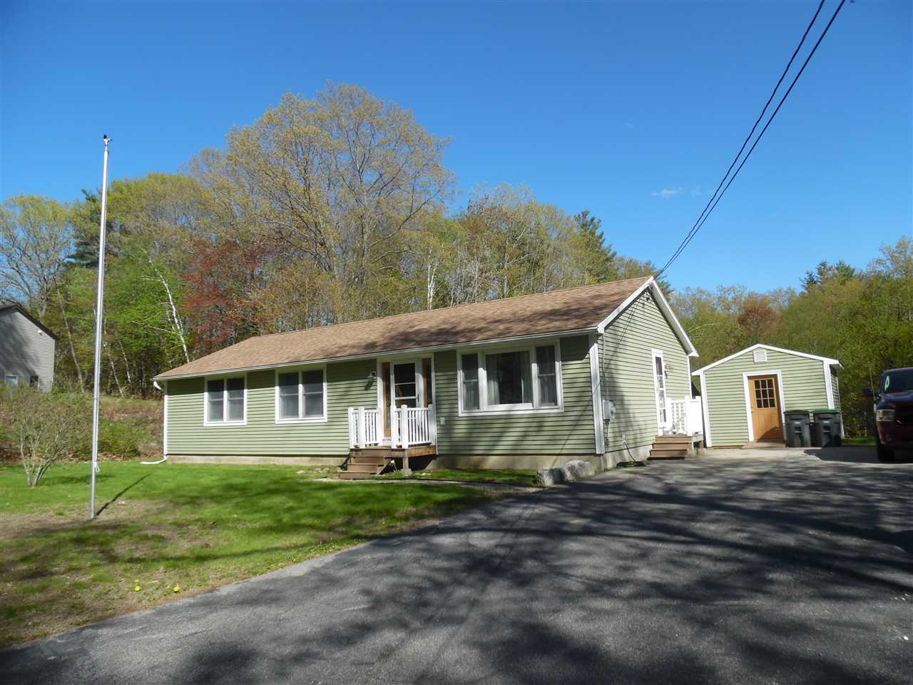 545 Cross Country Road Pembroke, NH 03275 - Photo 1 of 6 Gallery Image 1