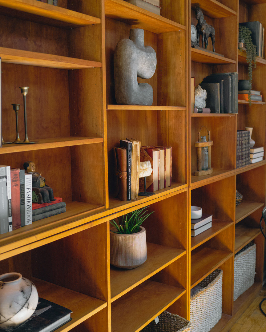 727 South Dearborn Street, Unit 910 Chicago, IL 60605 - Photo 25 of 37 a room with storage and utility