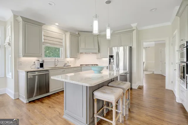 $949,000 | 165 Isleworth Way, Fayetteville, GA 30215