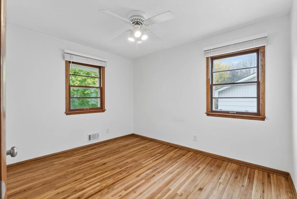 5224 West 70th Street Edina, MN 55439 - Photo 15 of 35