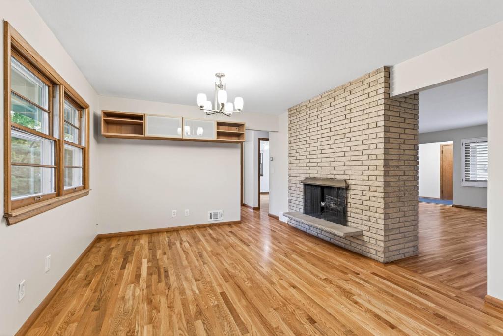 5224 West 70th Street Edina, MN 55439 - Photo 6 of 35