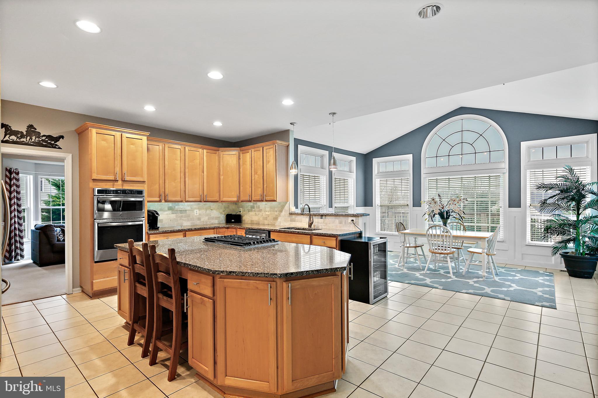 413 Ronsdale Road Sykesville, MD 21784 - Photo 11 of 46 Kitchen looking into the Sunroom, breakfast table