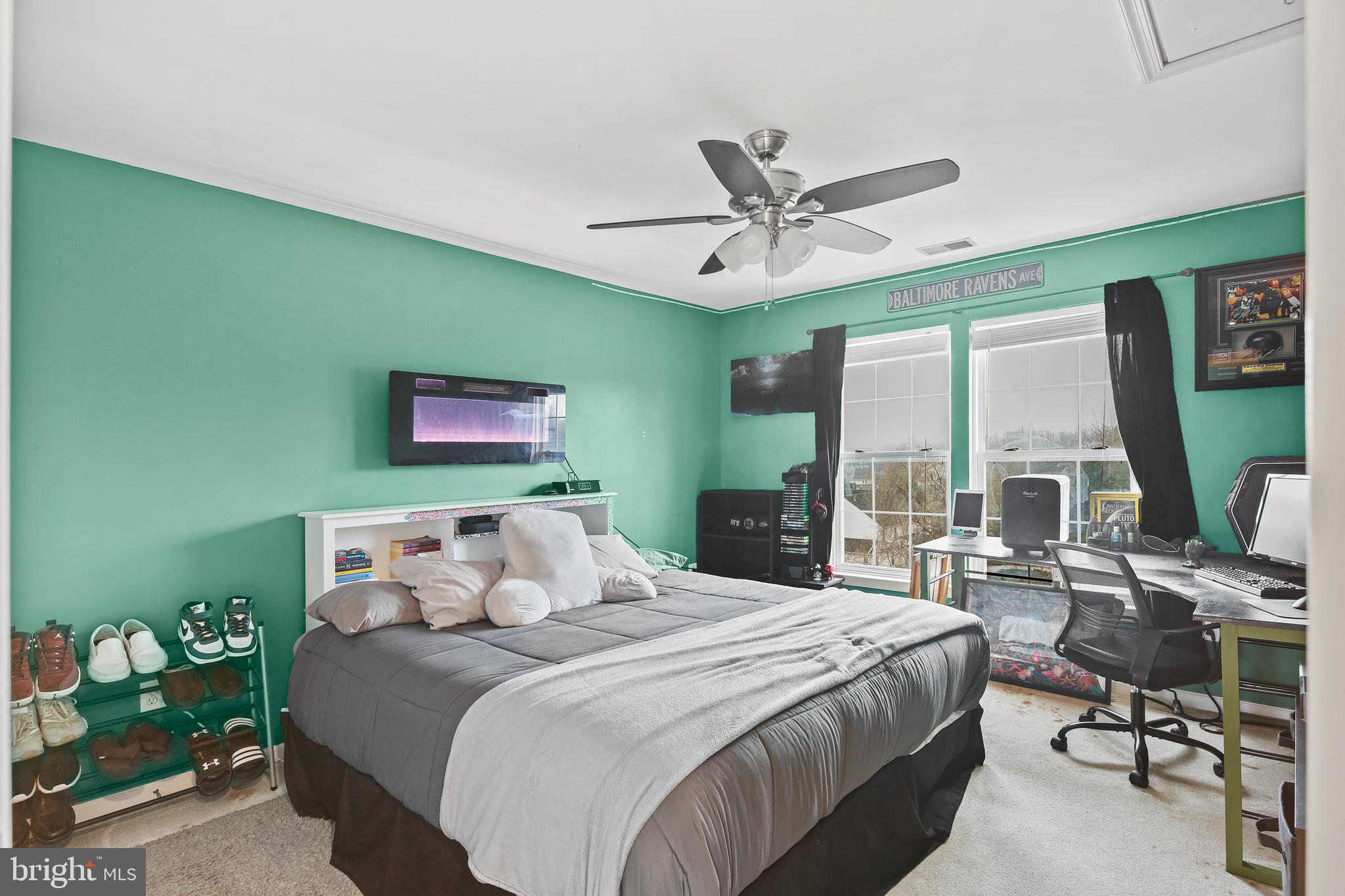 413 Ronsdale Road Sykesville, MD 21784 - Photo 27 of 46 Bedroom #3 with ceiling fan