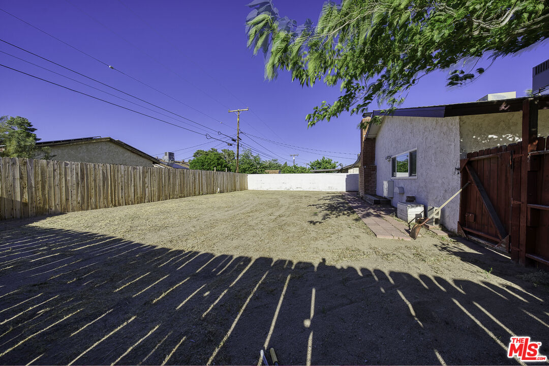 1240 West Langley Avenue Ridgecrest, CA 93555 - Photo 20 of 31