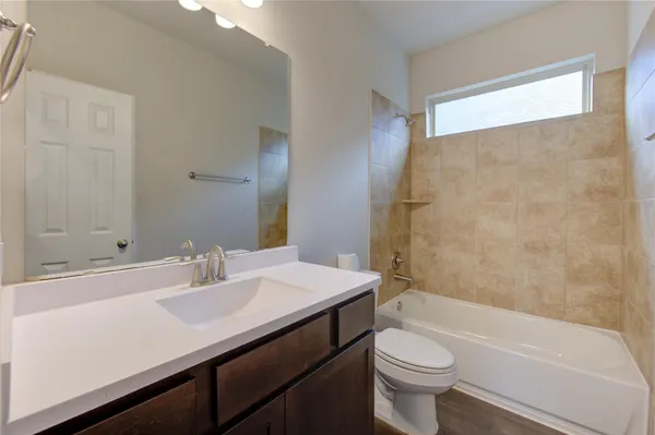 $2,750 | 13217 Dalvay Beach Drive, Texas City, TX 77568