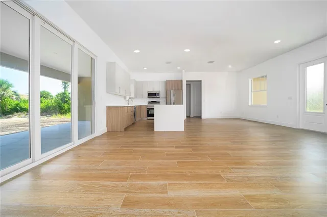 $368,200 | 15245 Brainbridge Circle, Port Charlotte, FL 33981