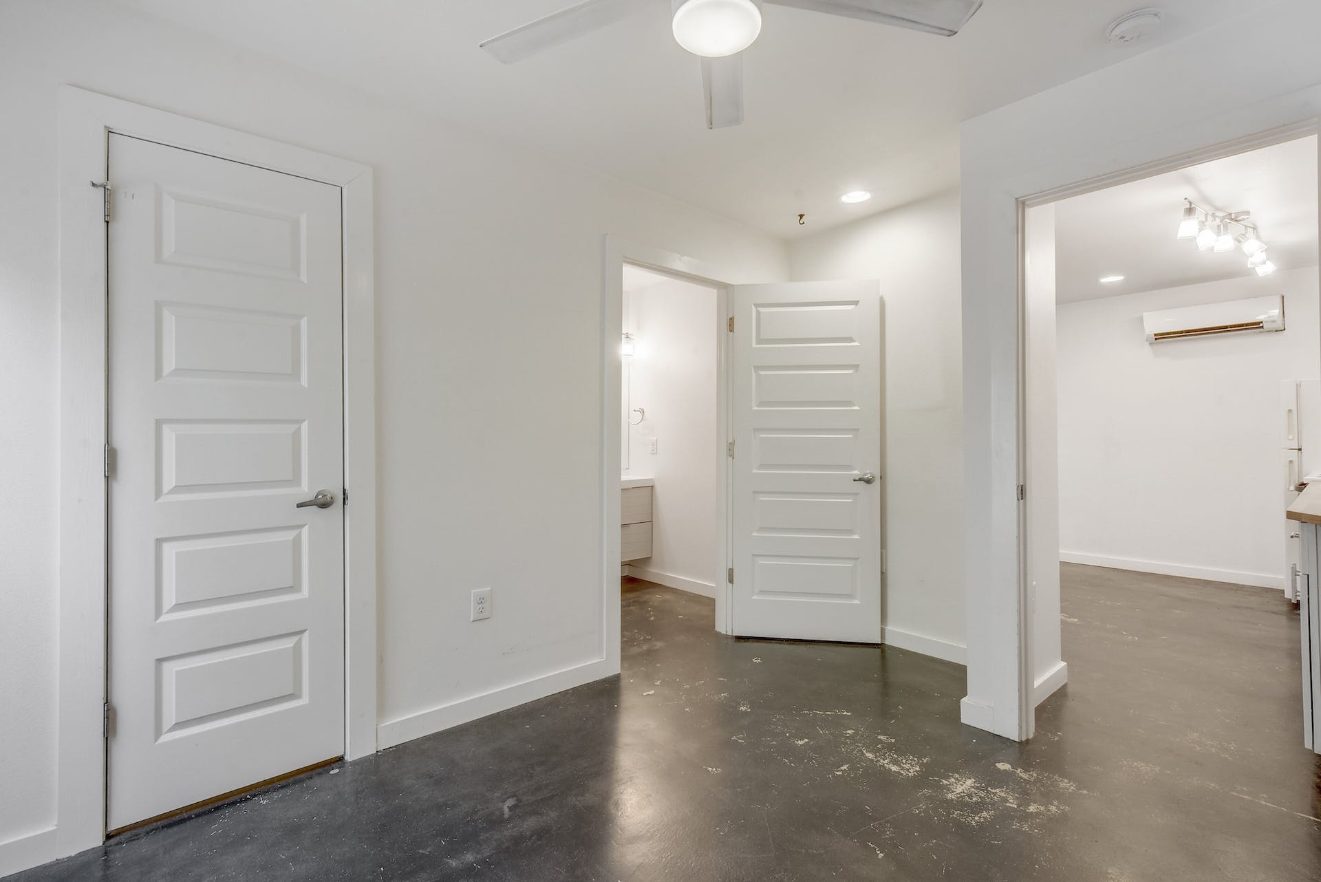 4805 Brighton Road, Unit B Austin, TX 78745 - Photo 7 of 9