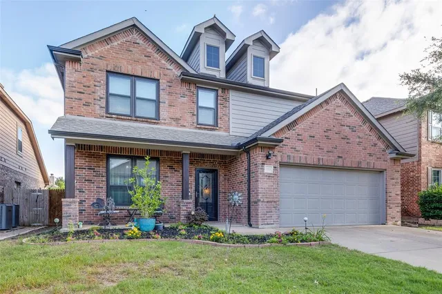 $349,900 | 1328 Castlegar Lane, Fort Worth, TX 76247