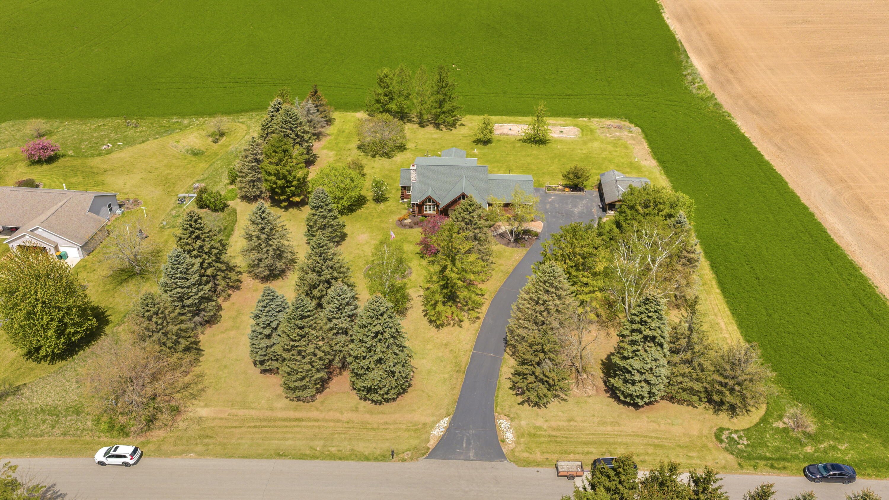 1206 Lakeview Road Farmington, WI 53090 - Photo 31 of 35 32_imgDJI_20260513124257_0010_D