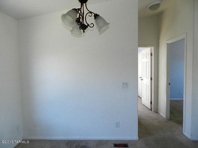 635 West Simmons Road Tucson, AZ 85705 - Photo 6 of 22