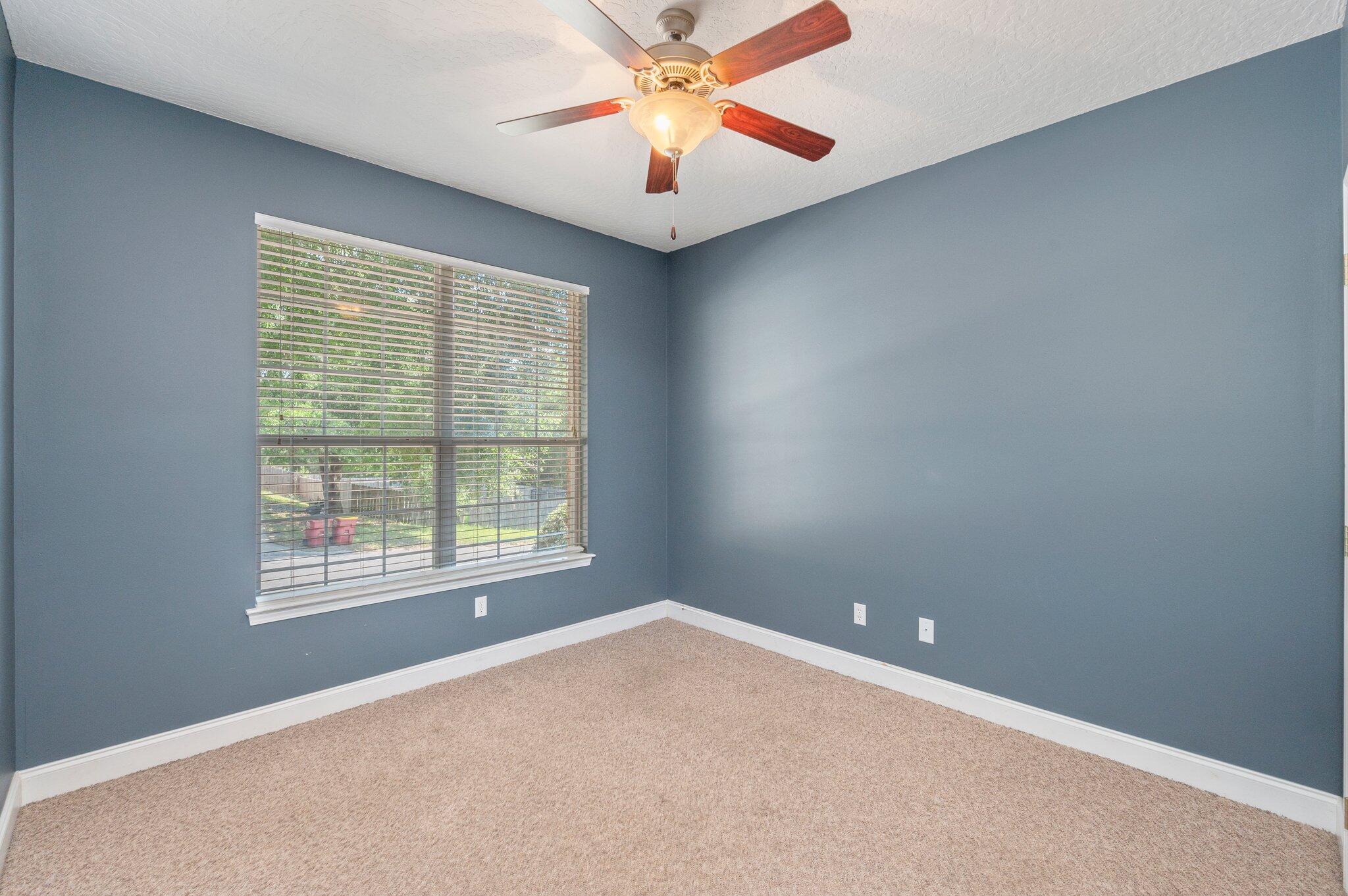 203 Eleases Crossing Crestview, FL 32539 - Photo 22 of 35 a view of an empty room with a window
