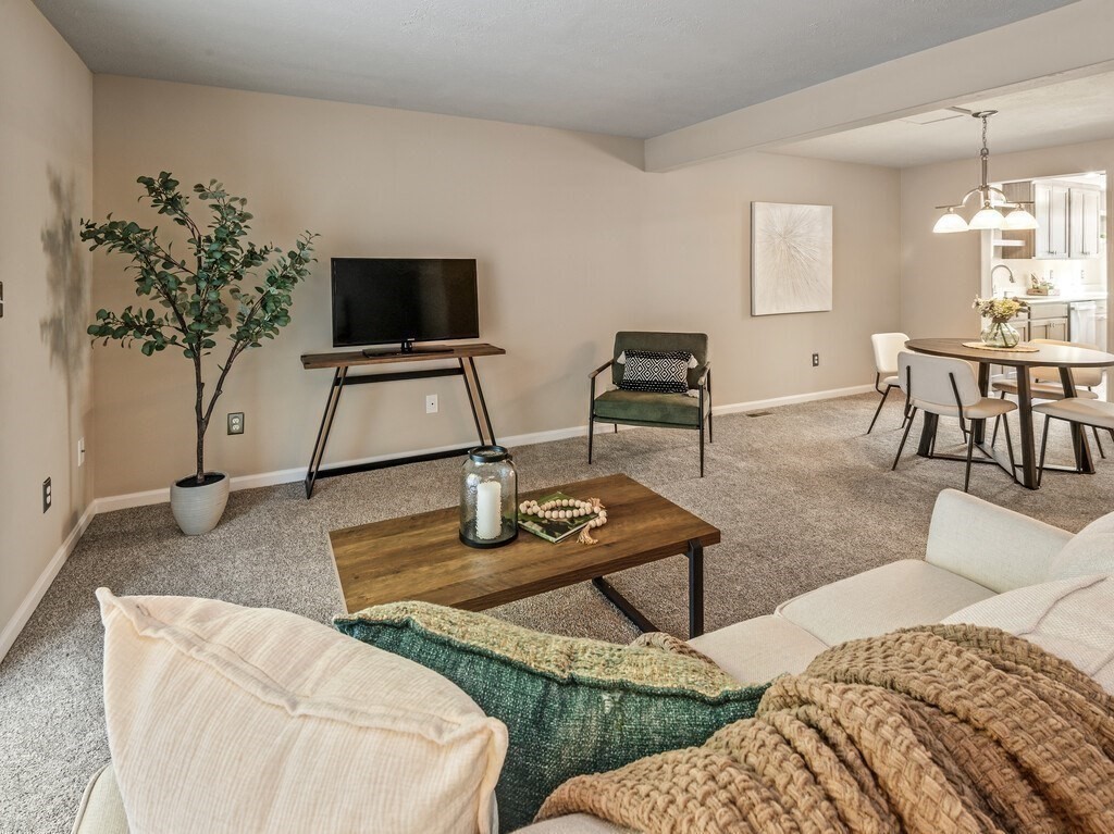 45 Fox Meadow Road, Unit F Leominster, MA 01453 - Photo 12 of 37