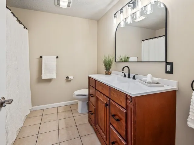 $318,000 | 45 Fox Meadow Road, Unit F, Leominster, MA 01453