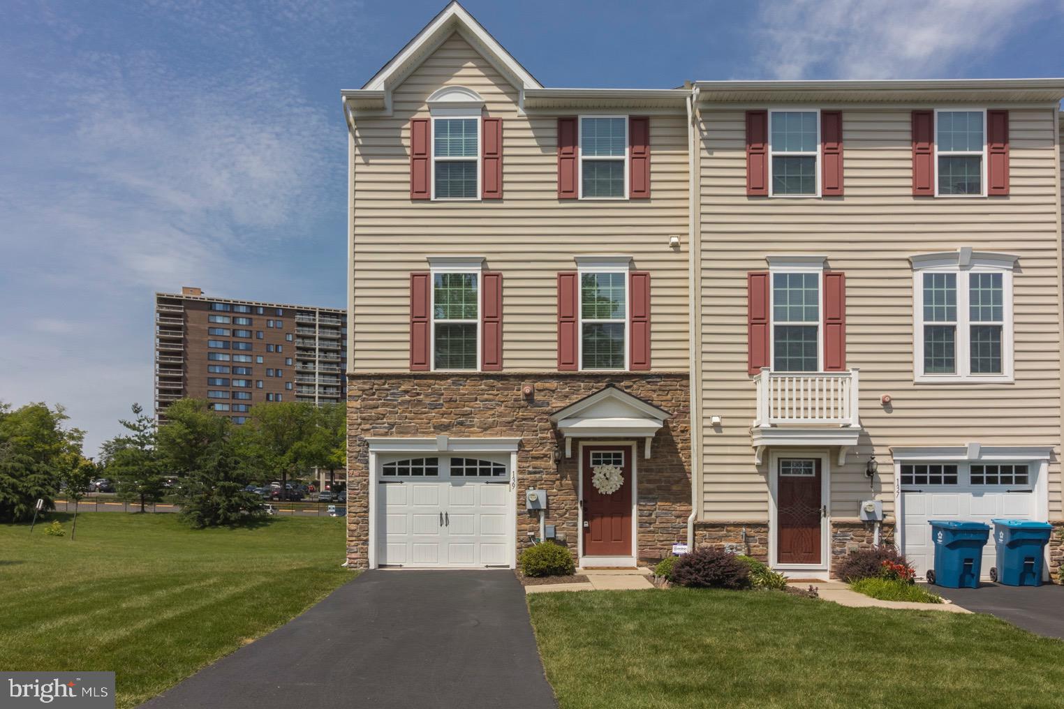 139 Old Cedarbrook Road Wyncote, PA 19095 - Photo 2 of 32 Gallery Image 2