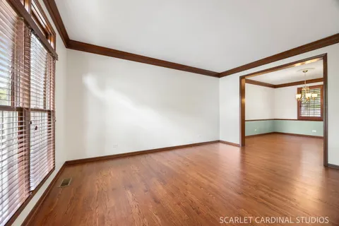 $570,000 | 609 Spruce Court, Oswego, IL 60543