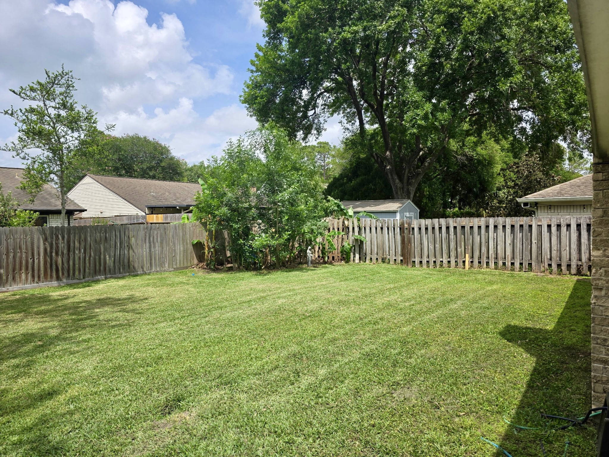 16007 Mill Point Drive Houston, TX 77059 - Photo 7 of 38