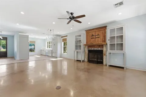 $412,900 | 1615 Lawton Drive, Sulphur, LA 70665