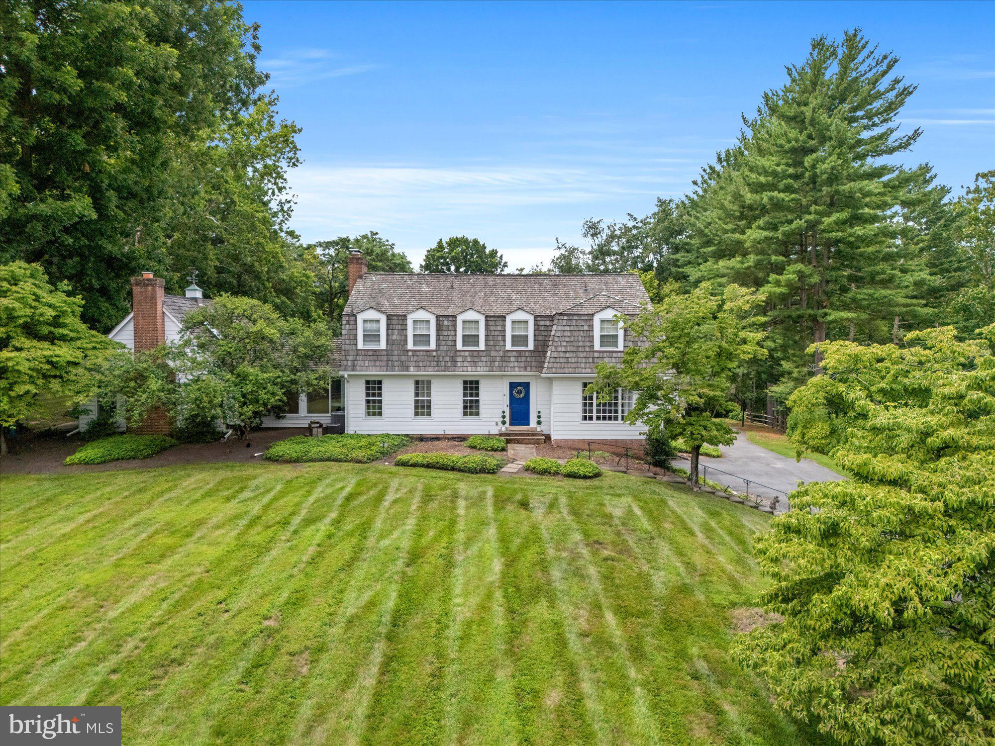 10812 Cripplegate Road Potomac, MD 20854 - Photo 1 of 24 Welcome to Potomac Falls!