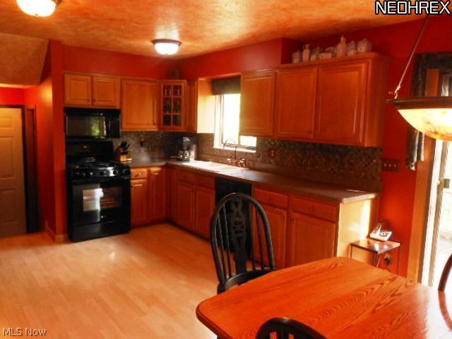 9090 Fosdick Road Cleveland, OH 44125 - Photo 12 of 21 Alternate kitchen view