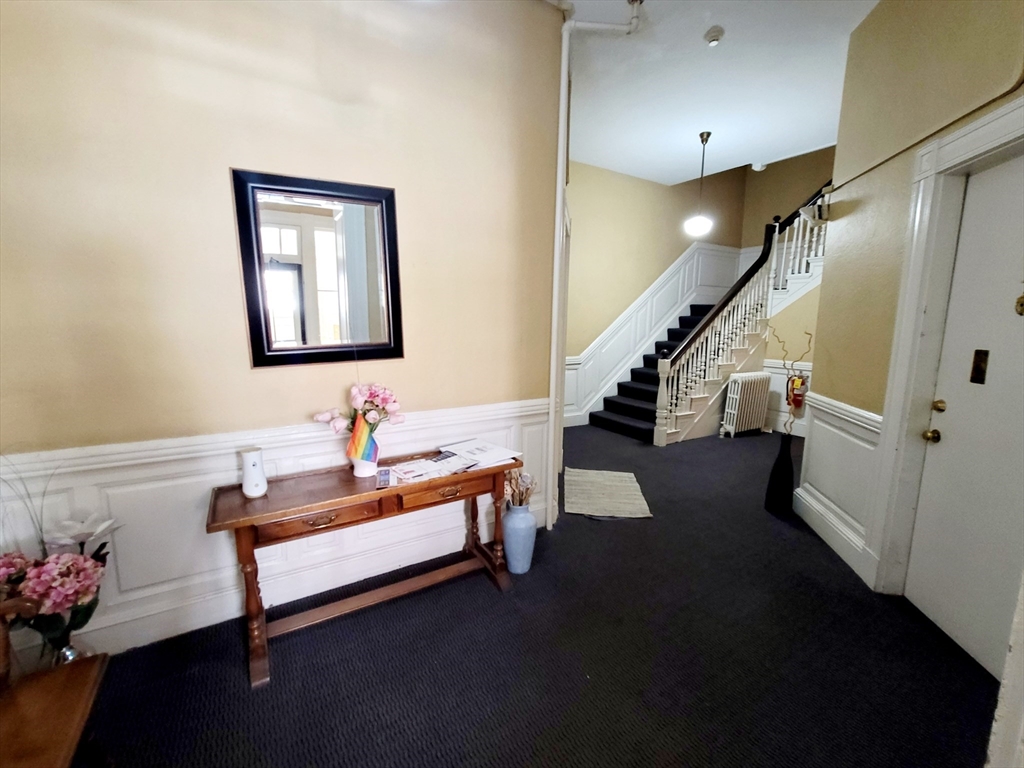 501 Beacon Street, Unit 7 Boston, MA 02215 - Photo 9 of 10