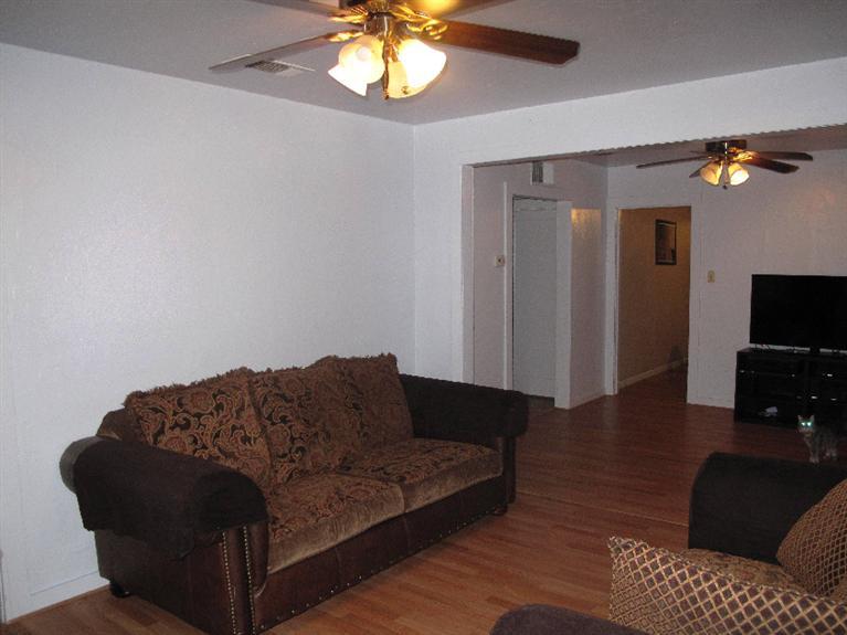 5282 Carmel Del Rey, CA 93616 - Photo 7 of 27 Gallery Image 7