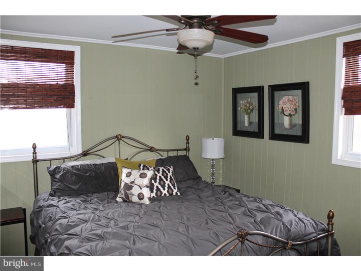 923 Church Road Springfield, PA 19064 - Photo 17 of 25 Bedroom 2