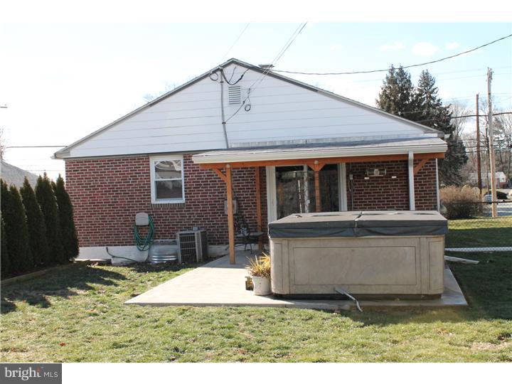 923 Church Road Springfield, PA 19064 - Photo 3 of 25 Exterior Back