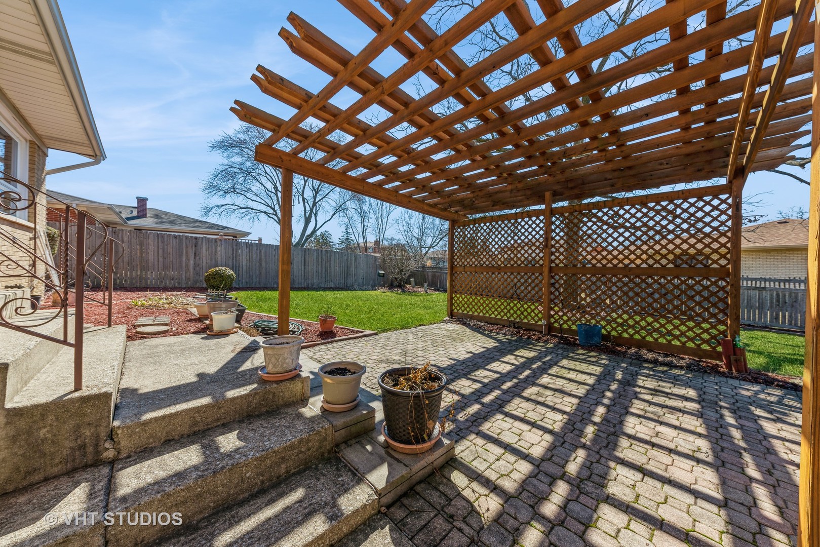 15416 Pine Drive Oak Forest, IL 60452 - Photo 4 of 12 a view of a backyard with sitting area