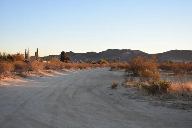 $198,000 | 60th Street West, Rosamond, CA 93560