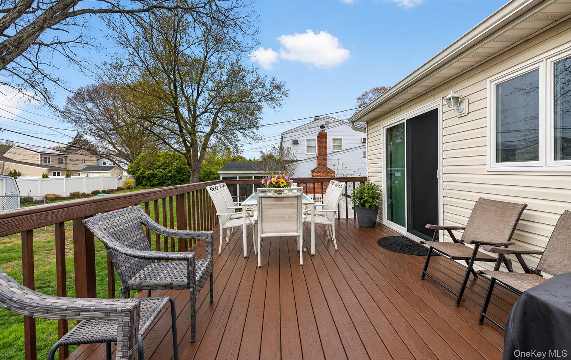 92 Nimbus Road Holbrook, NY 11741 - Photo 20 of 22