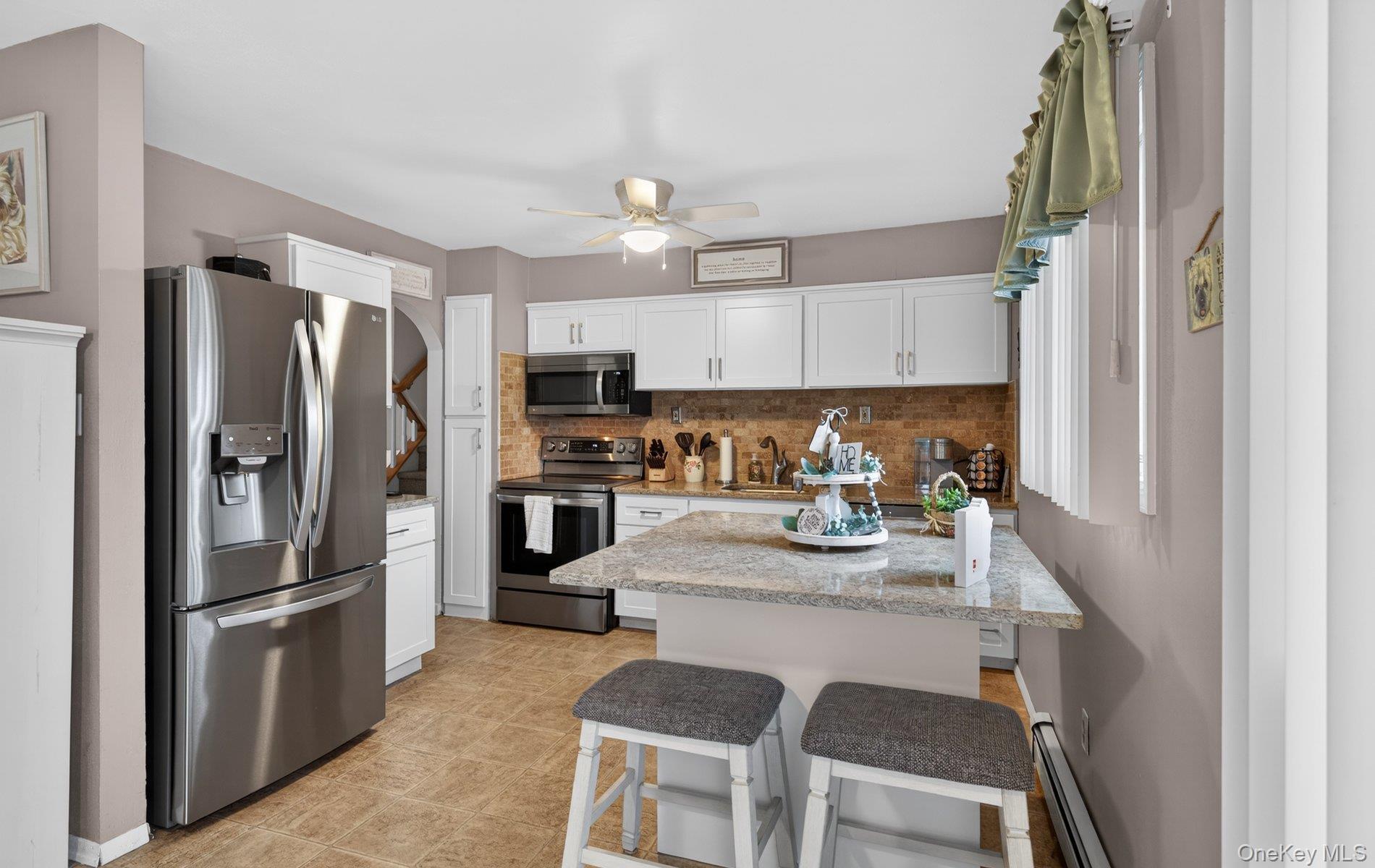92 Nimbus Road Holbrook, NY 11741 - Photo 7 of 22