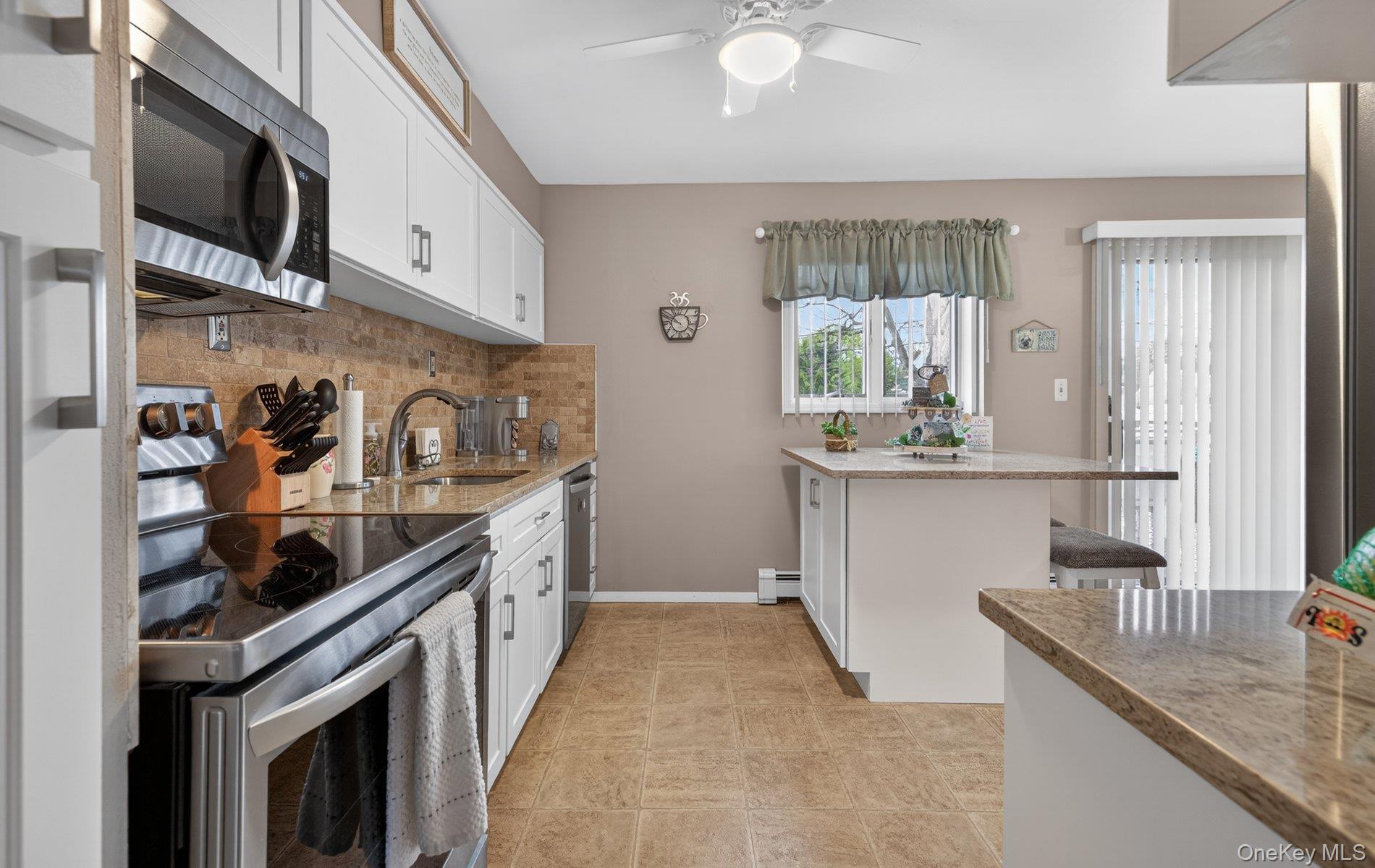 92 Nimbus Road Holbrook, NY 11741 - Photo 9 of 22