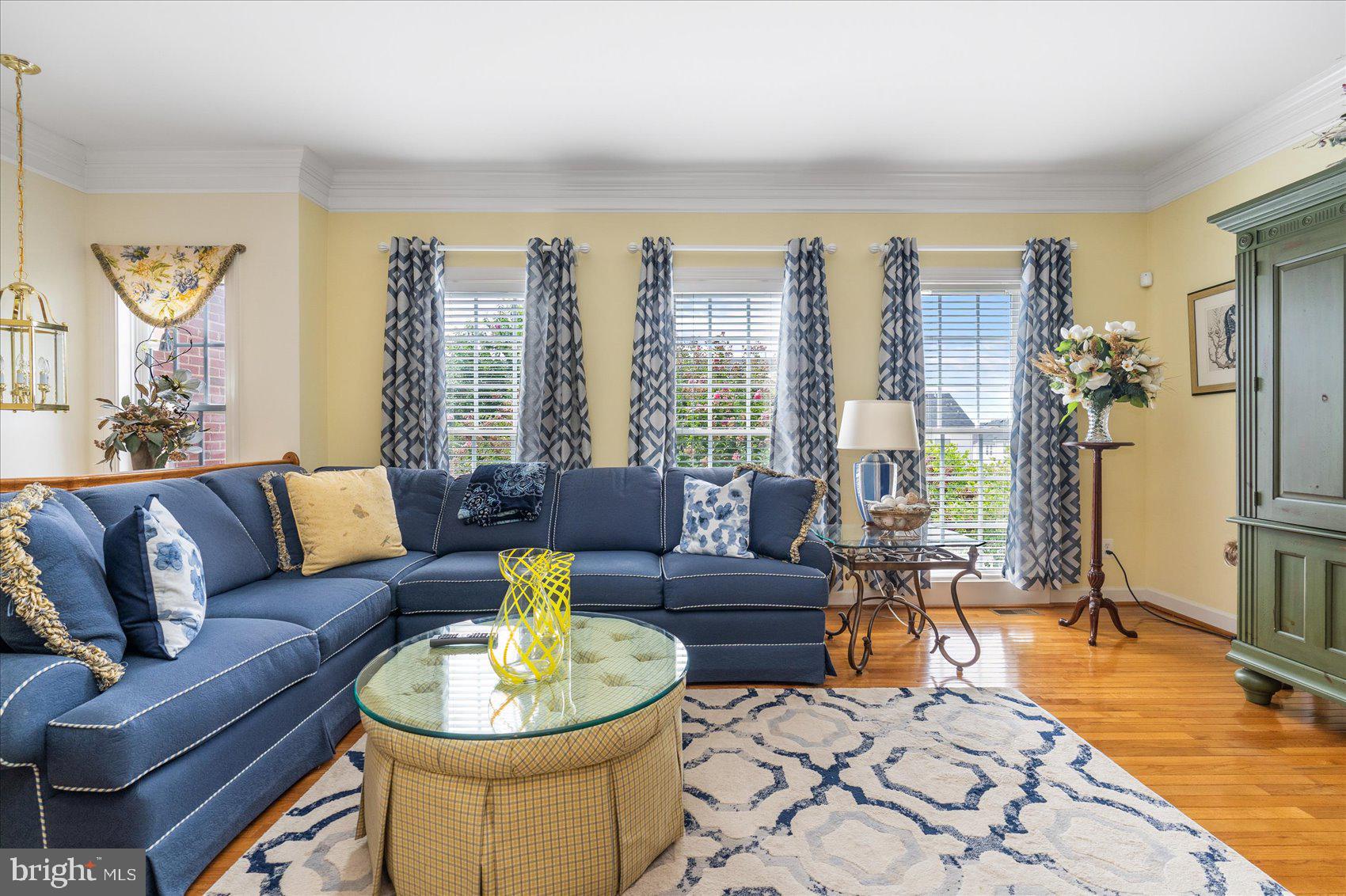 5152 Key View Way Perry Hall, MD 21128 - Photo 8 of 37 Living Room