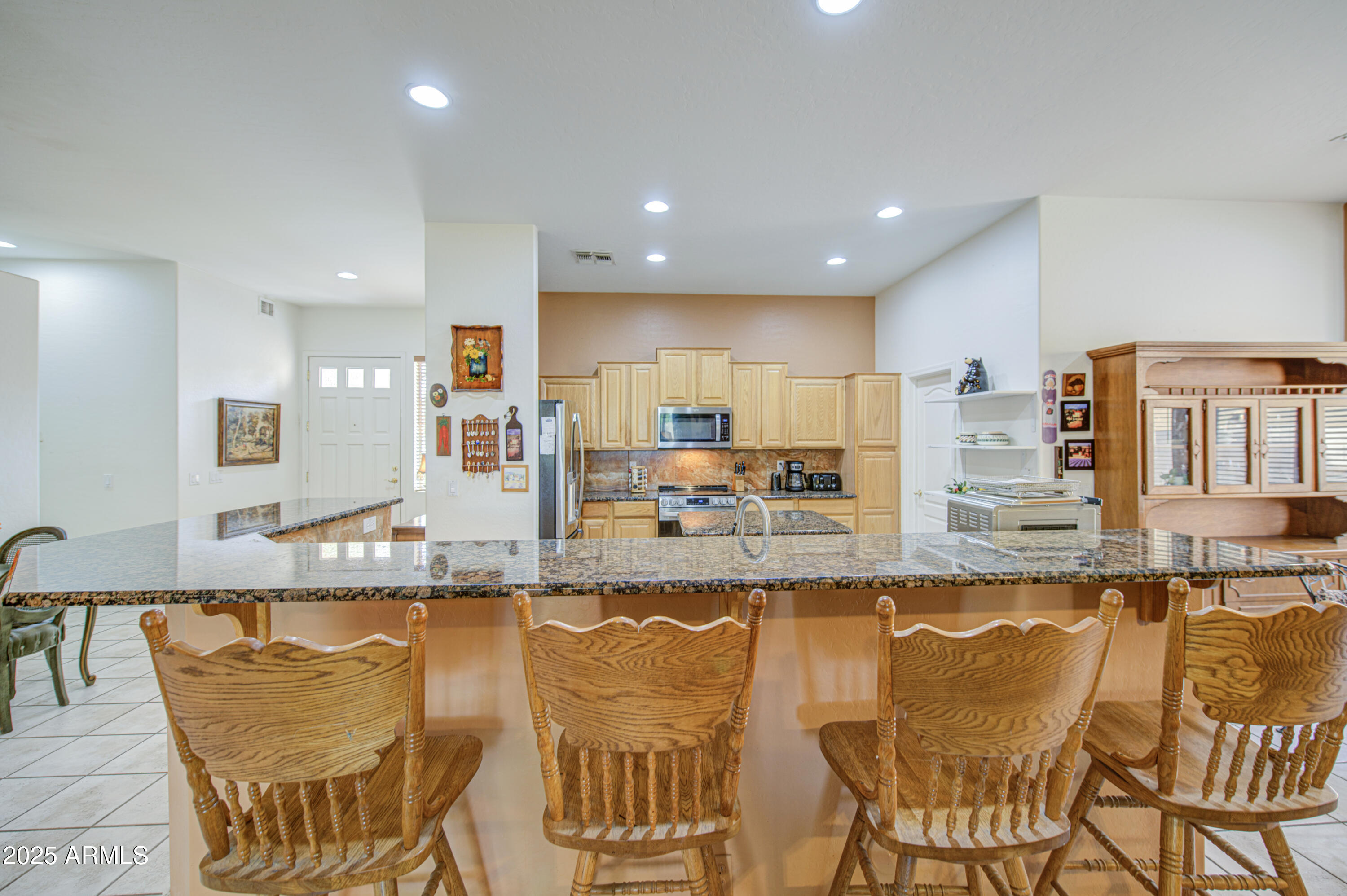 2480 East Stephens Place Chandler, AZ 85225 - Photo 4 of 17 Kitchen
