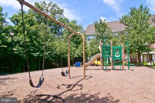 $3,100 | 12953 Park Crescent Circle, Herndon, VA 20171